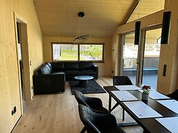 High-quality Maisonette Flat With Roof Terrace