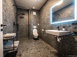 High-quality Maisonette Flat With Roof Terrace