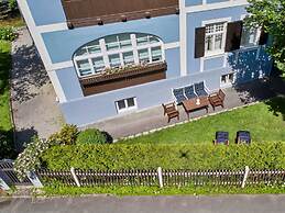 in het Blauwe Huis - BG