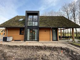 Forest Villa With Hot Tub & Sauna 8 Persons