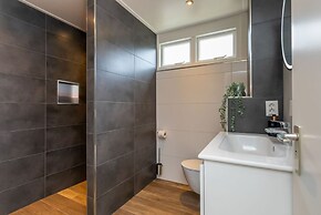 Holiday Home Right on the Veerse Meer