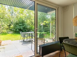 Holiday Home Right on the Veerse Meer