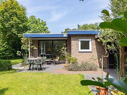 Holiday Home Right on the Veerse Meer