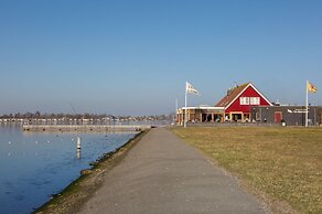 Holiday Home Right on the Veerse Meer