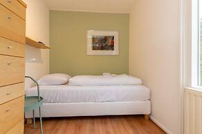 Holiday Home Right on the Veerse Meer