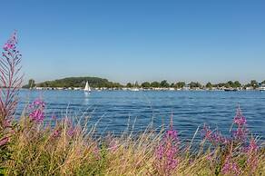 Holiday Home Right on the Veerse Meer