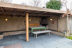 Holiday Home Right on the Veerse Meer