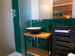 Spacious Apartment With Sauna