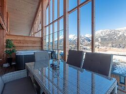 Spacious Apartment With Sauna