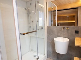 Spacious Apartment With Sauna