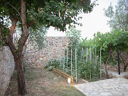 Apartments Mistral - Three Bedroom Apartment With Balcony and Shared P