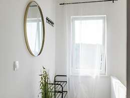 Apartments Mistral - Three Bedroom Apartment With Balcony and Shared P