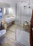 Modern Apartment Near Centre