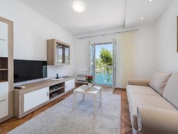 Apartments Ema-two Bedroom Apartment With Sea View