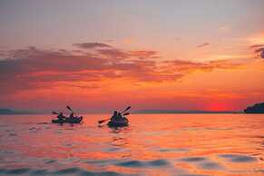 Apartments Ema-two Bedroom Apartment With Sea View