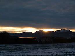 Eglwies Comfortable Holiday Residence