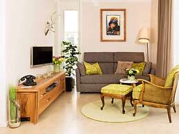 Eglwies Comfortable Holiday Residence