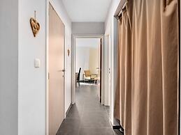 Beautiful Duplex Near Shopping Street