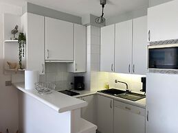 Apartment in Nieuwpoort With Central Location