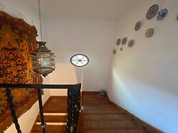 Spacious Holiday Home With Private Garden