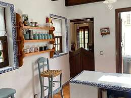 Spacious Holiday Home With Private Garden