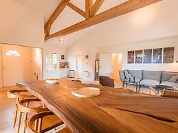 Spacious Villa With Large Garden