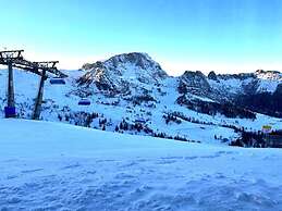 Chalet Near Lake Pressegger and Nassfeld ski Area