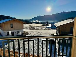 Chalet Near Lake Pressegger and Nassfeld ski Area