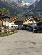 Nice Holiday Apartment in Fischen