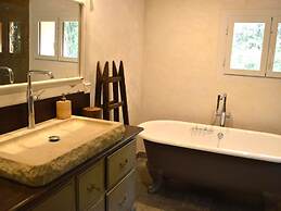 Holiday Home in Lorgues With Private Pool