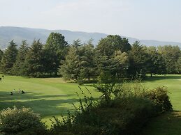 Villa With Barbecue, in Pyrenees