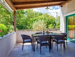 Villa Tara With a Beautiful Heated Pool