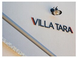 Villa Tara With a Beautiful Heated Pool