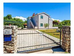 Villa Tara With a Beautiful Heated Pool