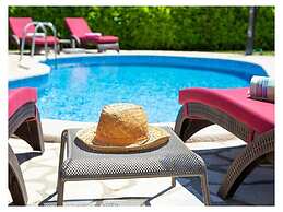 Villa Tara With a Beautiful Heated Pool