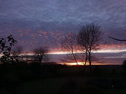 Lodge in Beautiful Kent Countryside