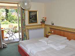 Baldauf Modern Retreat