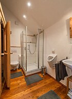 Stork's Nest Modern Retreat