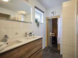 Beautiful Holiday Home With Luxury Bbq, in Limburg