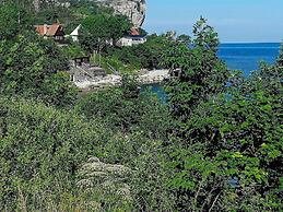 8 Person Holiday Home in Hogklint-by Traum