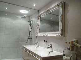 Lake Constance Hearts