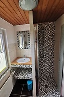 Kubis Modern Retreat