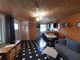 Kubis Modern Retreat