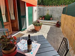 Gorgeous Cottage in Pescaglia With Swimming Pool
