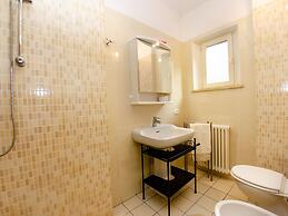 Gorgeous Cottage in Pescaglia With Swimming Pool