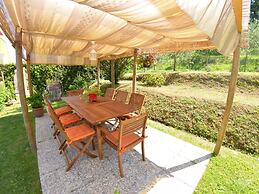 Gorgeous Cottage in Pescaglia With Swimming Pool