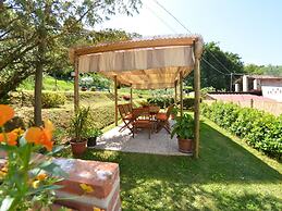 Gorgeous Cottage in Pescaglia With Swimming Pool