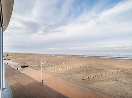 Vitalo 401 With sea View Located on the Dike