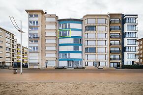 Apartment in Belgium Near St-andre Dunes