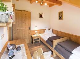 Cosy Apartment in Welsberg